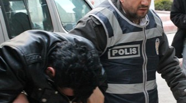 Depremi fırsat bildi onlarca ihtiyaç sahibini dolandırdı