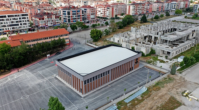 Çimenlik kapalı spor salonu hizmete açılıyor