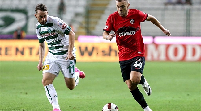 Konyaspor ilk galibiyetini aldı 2-0