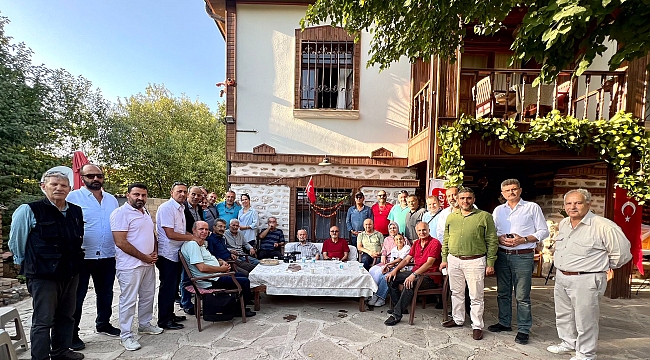 Eski basın emekçileri buluştu