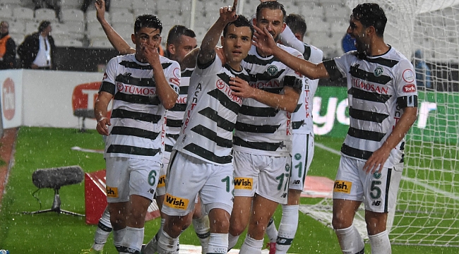 Konyaspor 8 hafta sonra kazandı 2-0