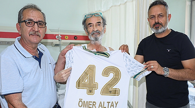Gazeteci Ömer Altay'a vefa
