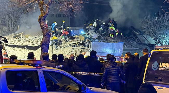 Konya'da çöken bina: Bir kişinin cansız bedeni çıkarıldı
