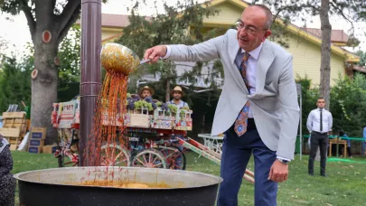 Meram'da kazanlar pekmez için kuruldu