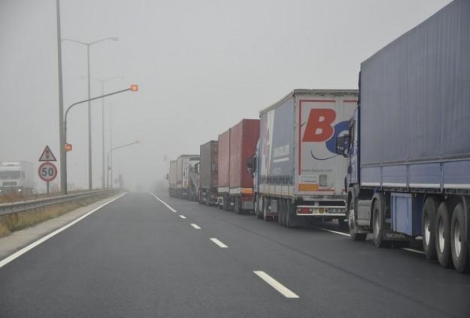 Cilvegözü Sınır Kapısı'nda tır kuyruğu