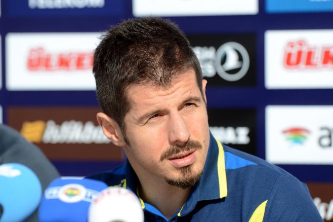 Emre Belözoğlu'na hapis cezası