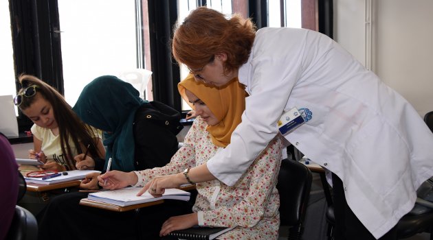 Japoncayı KOMEK’te Öğreniyorlar