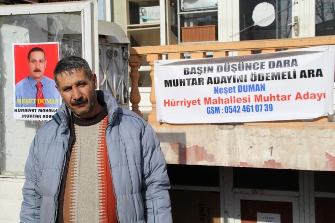 Muhtar adayından ilginç seçim pankartı