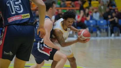 Konya Büyükşehir duduralamıyor 81-77