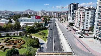 Vatan Caddesi Köprülü kavşağın yıl kalitesi arttı