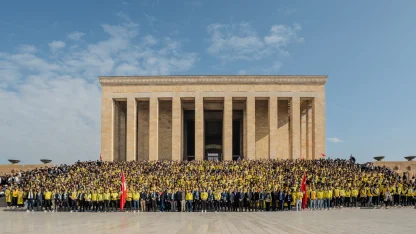 4 bin 500 Fenerbahçeli genç Ata’nın huzurunda