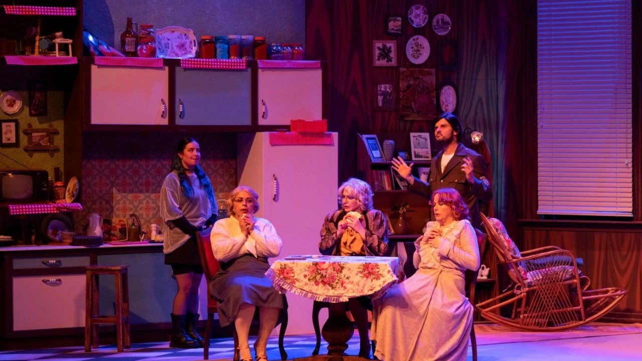 Adanalılar, “Üç Jokerli Konken’i” keyifle izledi