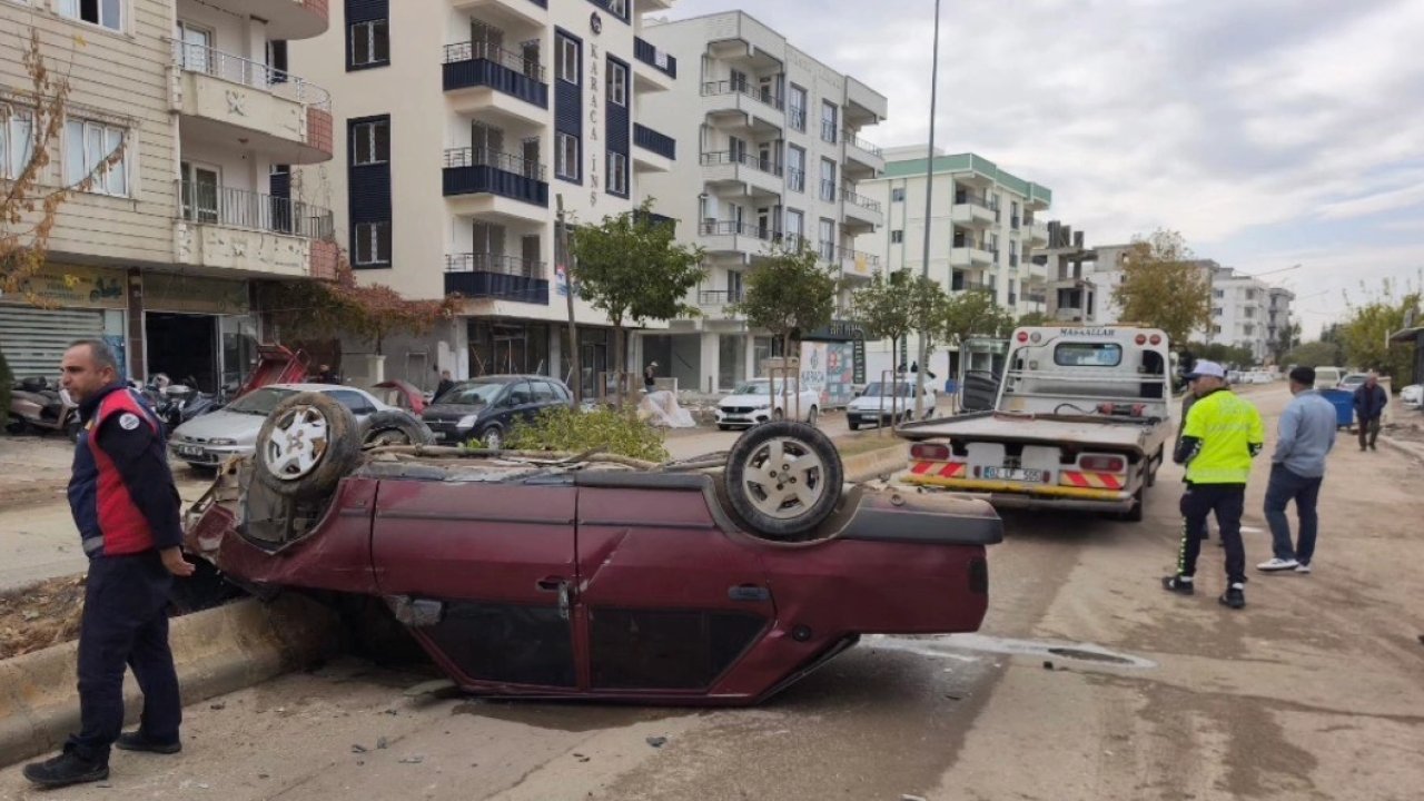Adıyaman&#039;da iki araç çarpıştı: 1 ağır yaralı