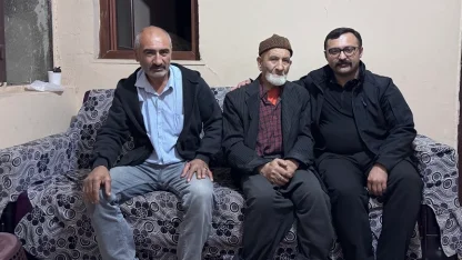 Aksu TV’deki duygu yüklü görüntülerin kahramanı Kerim Ali Amca’ya Şahbaz Derneği’nden ziyaret