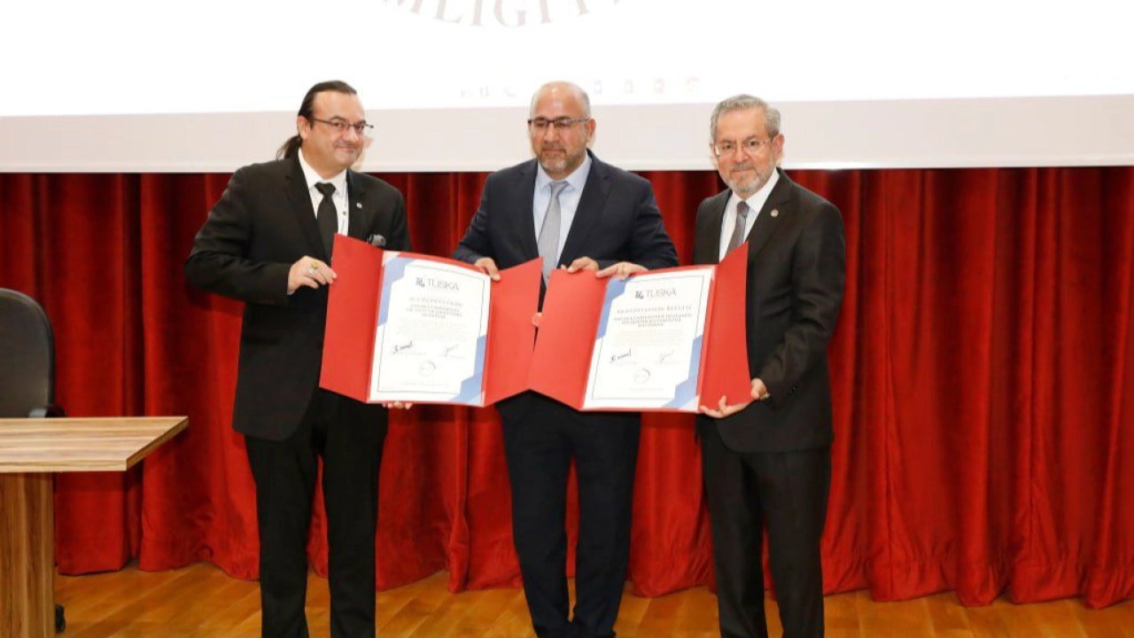 Ankara Üniversitesi Diş Hekimliği Fakültesi TÜSKA akreditasyon belgesi aldı