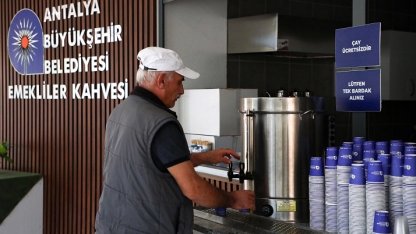 Antalya Büyükşehir’in Emekli Kahveleri'ne büyük ilgi