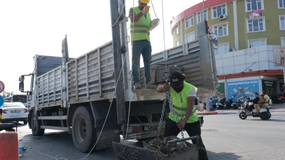 Antalya’da yağmur suyu hatları temizleniyor