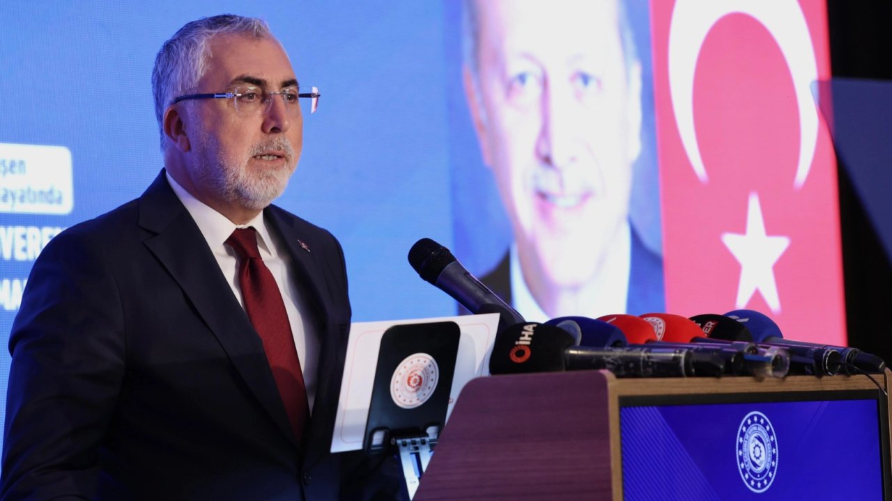 Bakan Işıkhan: Yeşil ve dijital dönüşümde işçi-işveren el ele verecek