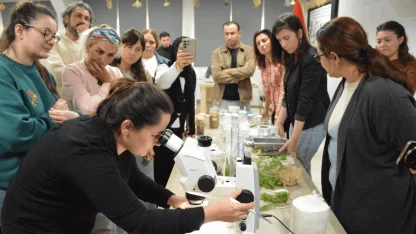 Balıkesir’de 30 kursiyer bitki doku kültürü eğitimi aldı