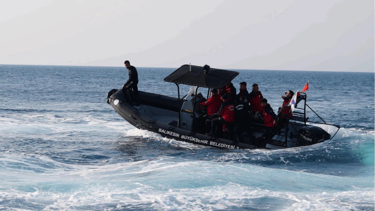 Balıkesir&#039;de itfaiye erleri eğitim ile donanımlarını arttırıyor