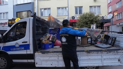 Balıkesir’de zabıta kaldırım işgallerine son veriyor