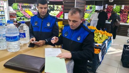 Bursa Gemlik Zabıtası'ndan çürük ürünlere tutanak, fiyat oyunlarına uyarı!