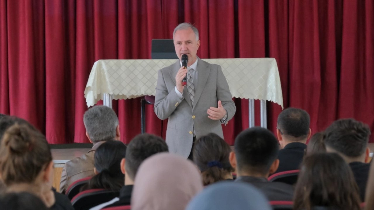 Bursa İnegöl&#039;de Başkan Taban gençlere ufuk açıyor