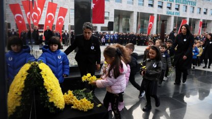 Bursa Nilüfer, Ata’sını Cumhuriyet Meydanı’nda andı