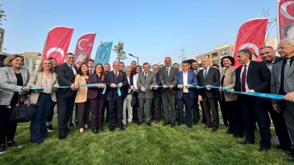 Bursa Nilüfer’de '30 Ağustos Zafer Parkı ve Koşu Yolu' açıldı