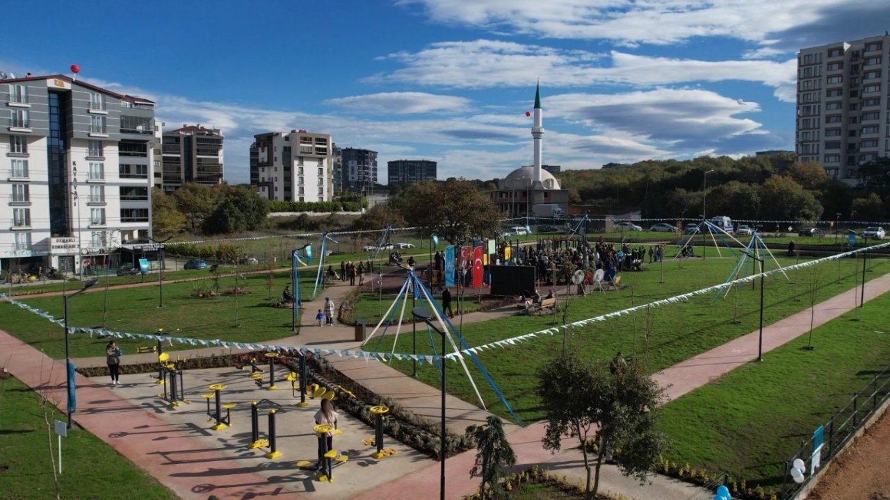 Bursa Nilüfer&#039;de Kardelen Parkı ve Koşu Yolu açıldı