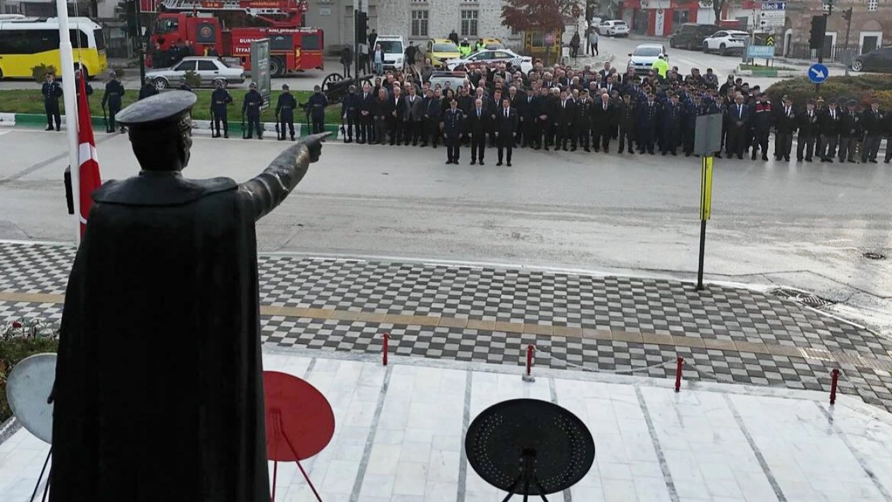 Bursa Yenişehir&#039;de zaman saat 9&#039;u 5 geçe durdu