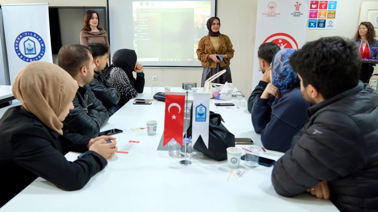Bursa Yıldırım&#039;da yeni çiftlere farkındalık eğitimi
