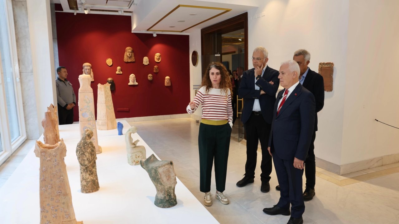 Bursa&#039;da &#039;Gözlerimin Önündesin&#039; sergisi 30 Kasım&#039; kadar açık