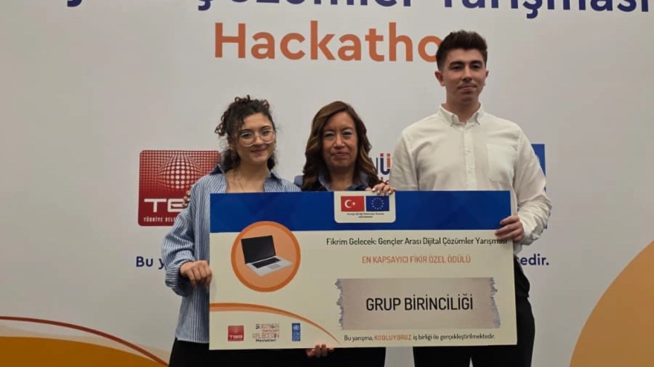 Bursalı gençlerin dijital projesine ödül