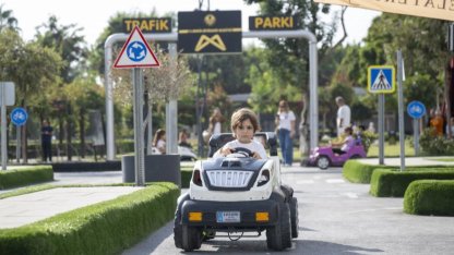 Çocuklar Trafik Parkı'na akın etti