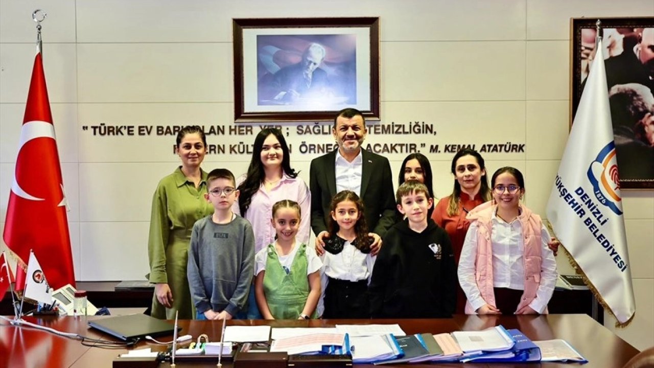 Denizli’de “2050’ye Mektup” yarışmasının kazananları ödüllerini aldı