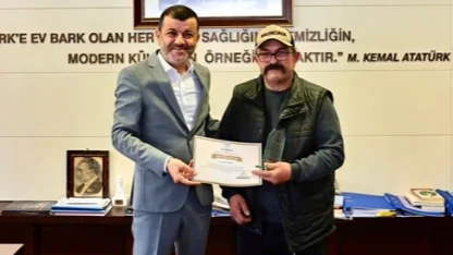 Denizli'de Başkan Çavuşoğlu’ndan kahraman sürücüye teşekkür