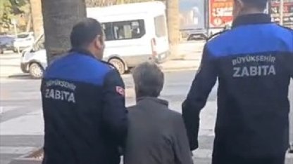 Denizli’de Zabıta’dan dilencilere sıkı denetim