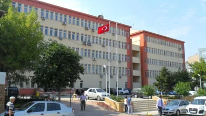 Edirne Keşan'da Kaymakamlık birimleri geçici binaya taşınıyor