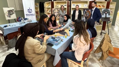 Elektronik atıklardan sanata çevreci dönüşüm