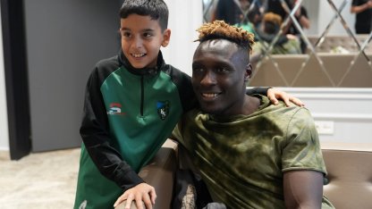 Galatasaray maçının yıldız ismi yeşil-siyahlı taraftarlarla buluştu