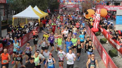 Gaziantep’te 'Gazi Yarı Maratonu' rekor katılımla koşuldu