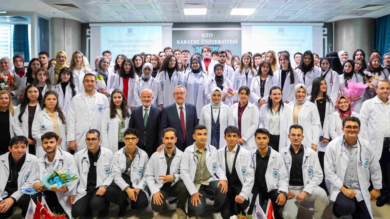 Geleceğin hekimleri Konya&#039;da beyaz önlükleri giydi