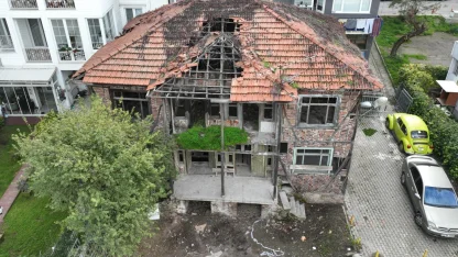 Gölcük'te tarihi yapı kütüphaneye dönüşüyor