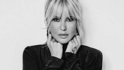 Gülben Ergen’den bomba gibi dönüş!