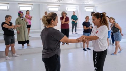 İzmir Büyükşehir kadınları her alanda destekliyor