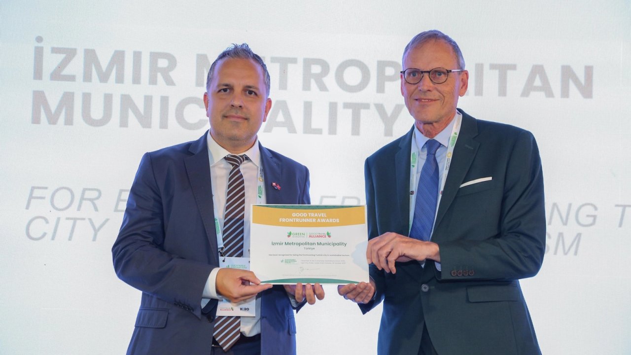 İzmir Büyükşehir&#039;e &#039;öncü kuruluş&#039; ödülü