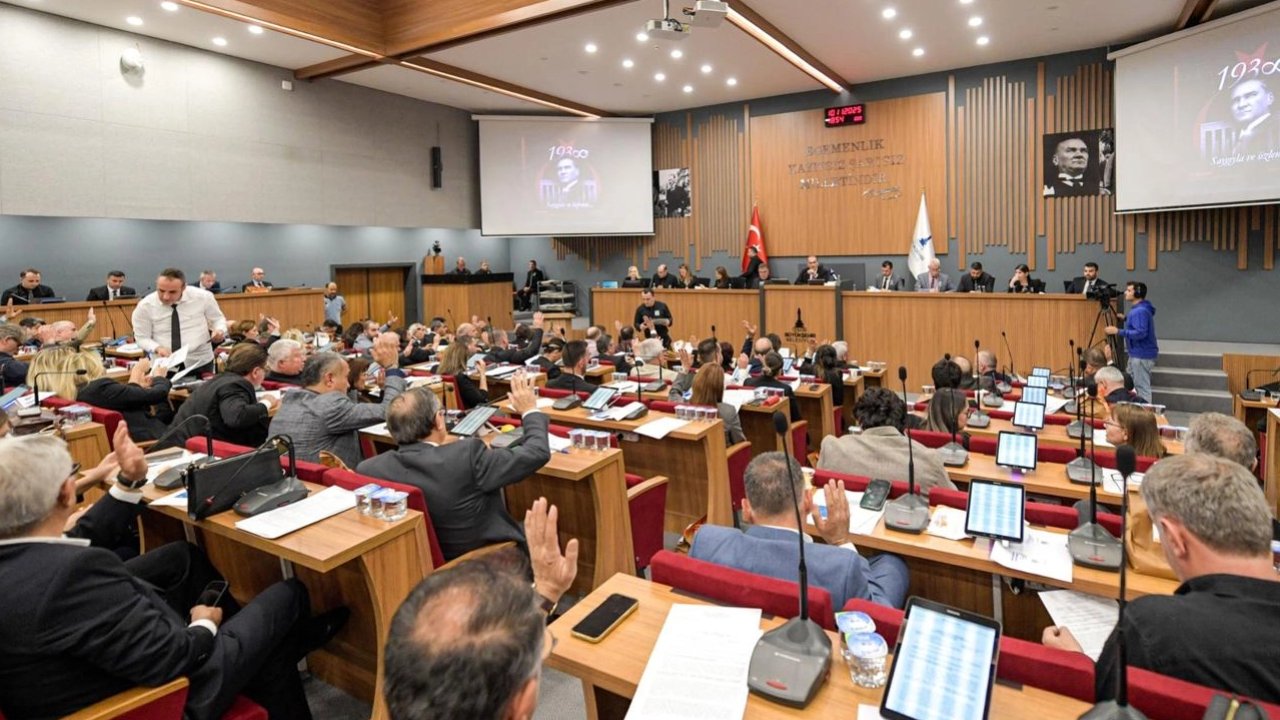 İzmir Büyükşehir&#039;in 2026 bütçesi 110 milyar TL olarak öngörüldü