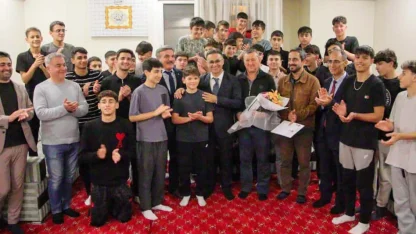 İzmir İl Milli Eğitim Müdürü Yahşi’den anlamlı ziyareti