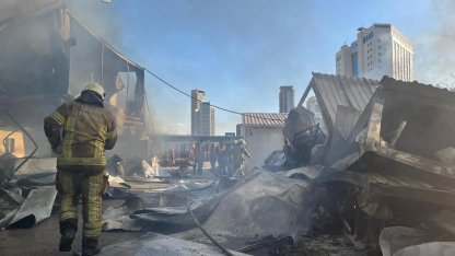 İzmir İtfaiyesi Bayraklı’daki yangına anında müdahale etti